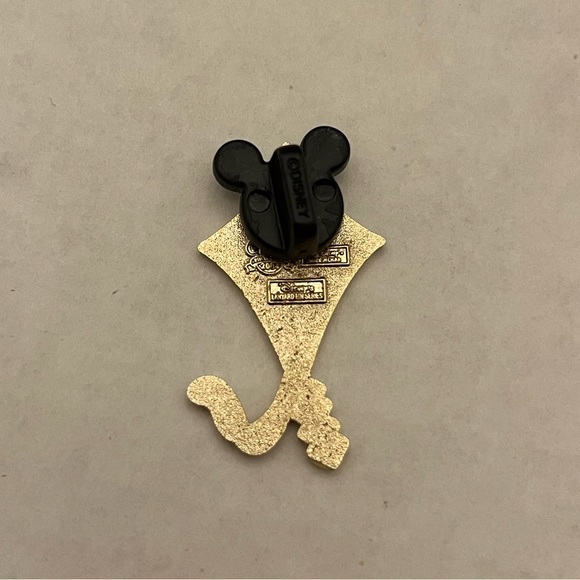 Disney Pluto Kite Pin - Picture 2 of 2